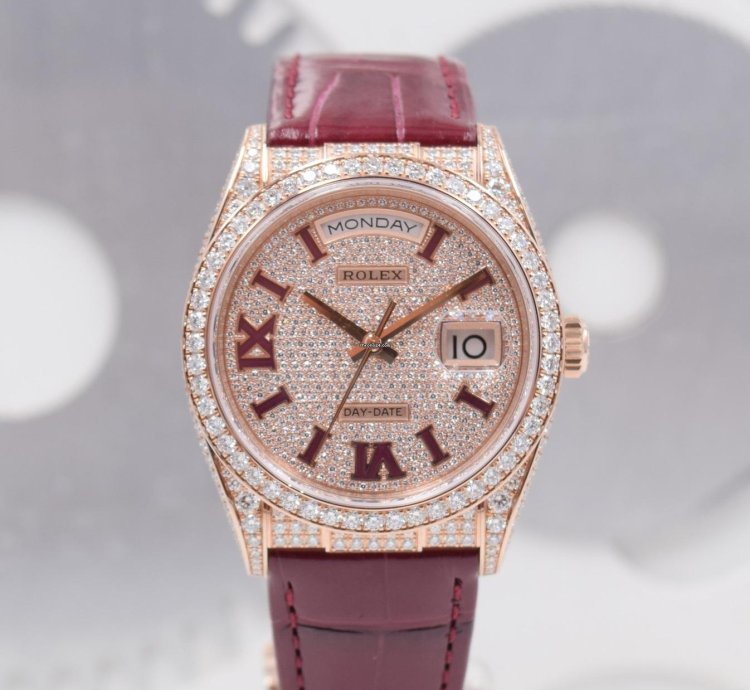 Rolex Day-date 36 Full Paved Diamonds Boite Papiers 2022
