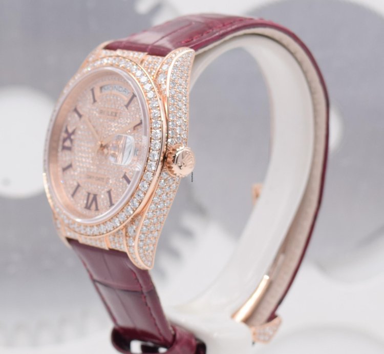 Rolex Day-date 36 Full Paved Diamonds Boite Papiers 2022