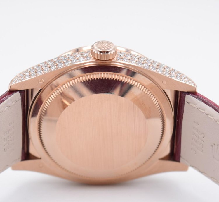 Rolex Day-date 36 Full Paved Diamonds Boite Papiers 2022