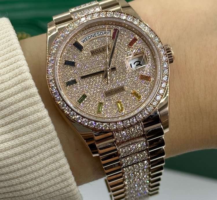 Rolex Day-date 36 Rainbow Diamonds