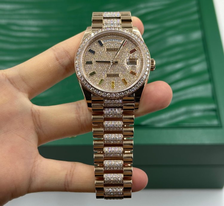 Rolex Day-date 36 Rainbow Diamonds