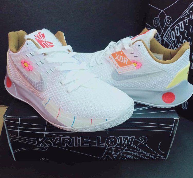 Nike Kyrie 2 Low Spongebob Sandy Cheeks