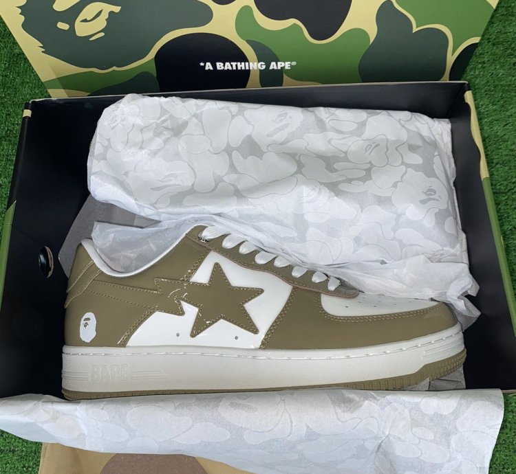 Bape Sta 6 Patent Beige Size 11