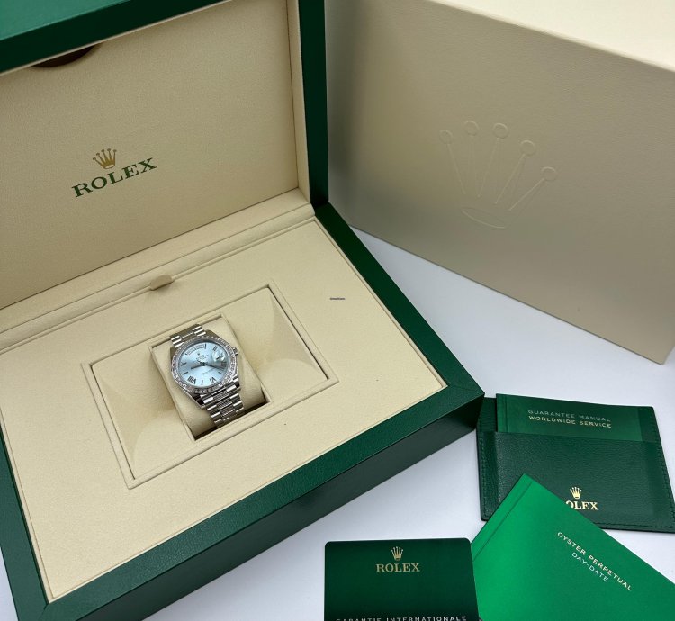 Rolex Day-date 40 228396tbr Ice Blue Roman