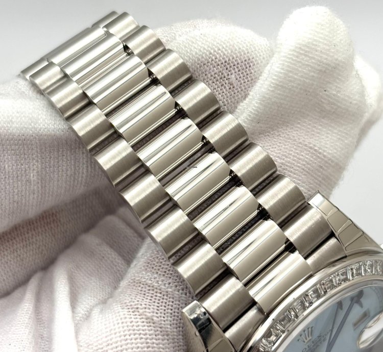 Rolex Day-date 40 40mm Platinum Ice Blue Arabic Dial Diamond Baguette Bezel 228396tbr 2022