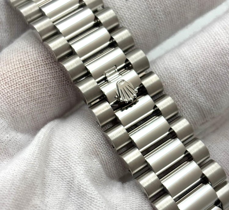 Rolex Day-date 40 40mm Platinum Ice Blue Arabic Dial Diamond Baguette Bezel 228396tbr 2022