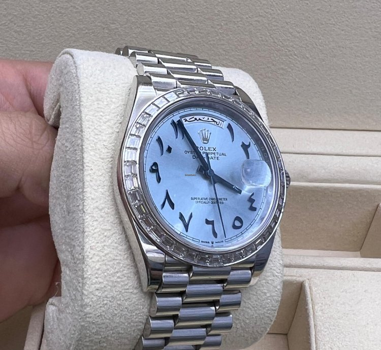 Rolex Day-date 40 Arabic Numerals Platinum Diamond Bezel