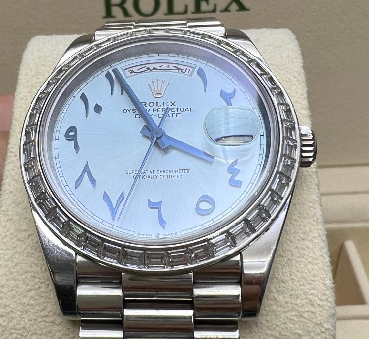 Rolex Day-date 40 Arabic Numerals Platinum Diamond Bezel