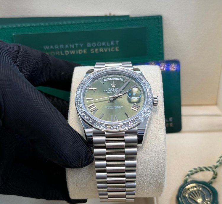 Rolex Day-date 40 Baguette Diamond Bezel Olive Green Roman Dial 228396tbr German Day Wheel