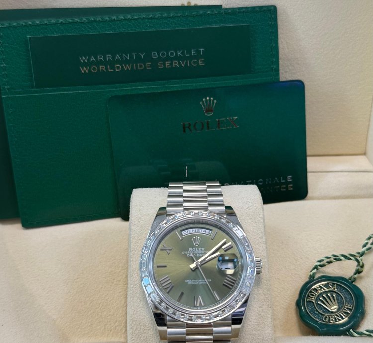Rolex Day-date 40 Baguette Diamond Bezel Olive Green Roman Dial 228396tbr German Day Wheel