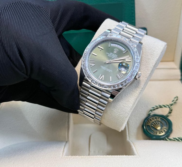 Rolex Day-date 40 Baguette Diamond Bezel Olive Green Roman Dial 228396tbr German Day Wheel
