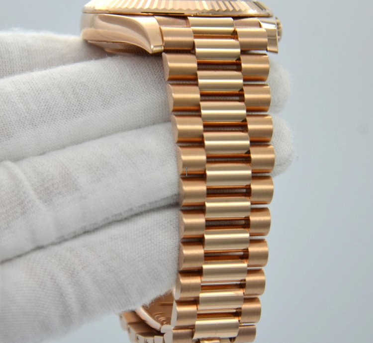 Rolex Day-date 40 Diamond Paved Dial
