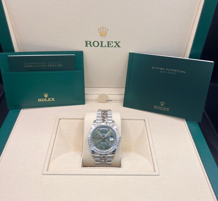 Rolex Day-date 40 Green Arabic Dial Baguette Diamond Bezel Full Platnium