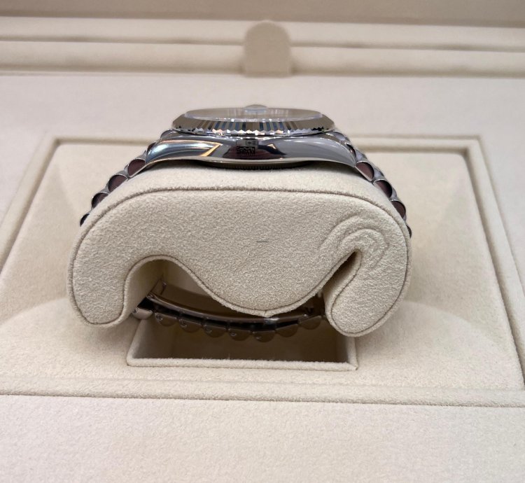 Rolex Day-date 40 Ice Blue Dial With Arabic Numerals Calendar Full Platinum