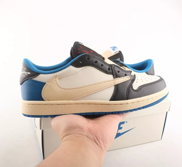Jordan 1 Retro X Fragment Design X Travis Scott Low Blue