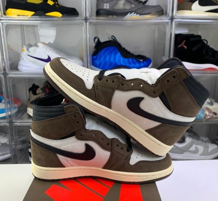 Jordan 1 High X Travis Scott mocha