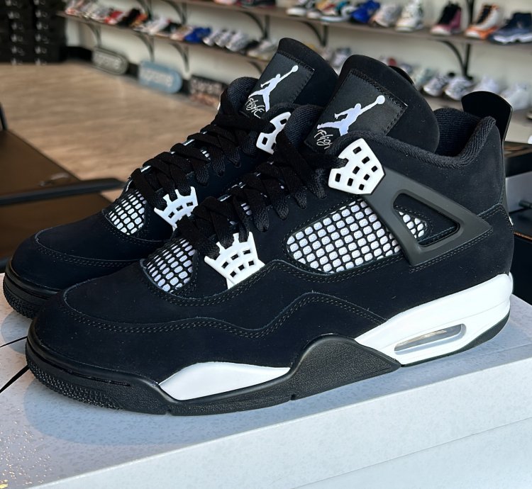 Jordan 4 Thunder White
