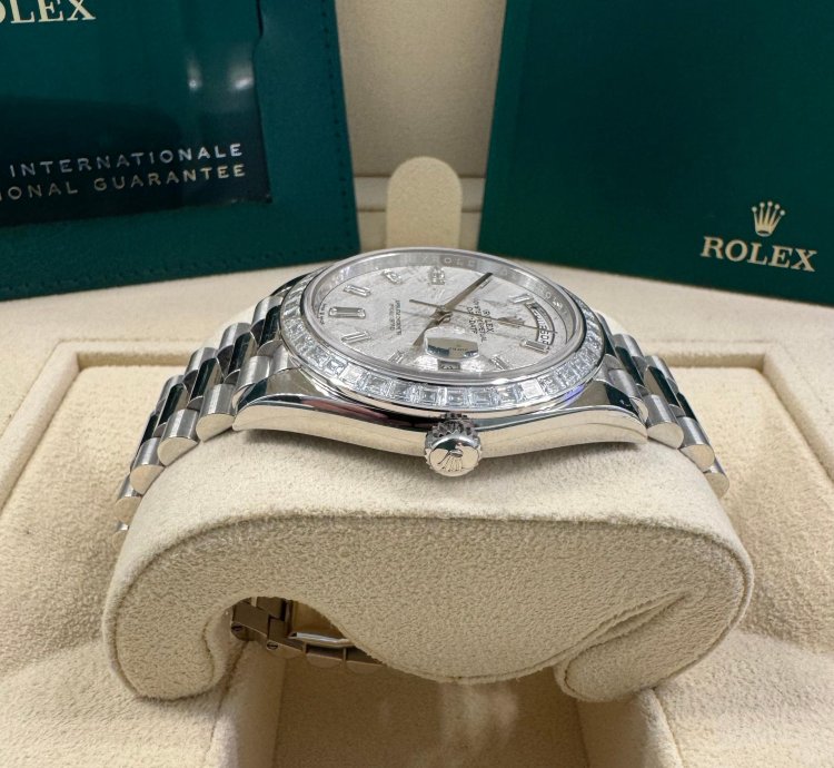 Rolex Day-date 40 Mint 2022 Day-date 40 White Tag Full Set Meteorite Tbr