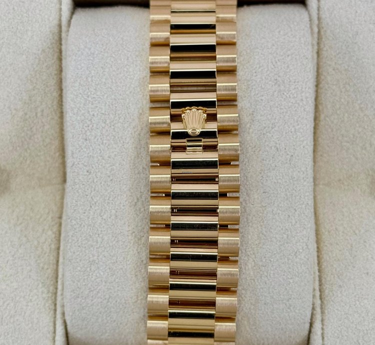 Rolex Day-date 40 New 2025 Day-date 40mm 228398tbr Diamond Paved Dial