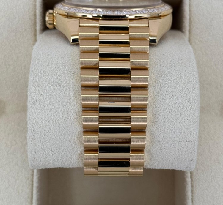 Rolex Day-date 40 New 2025 Day-date 40mm 228398tbr Diamond Paved Dial