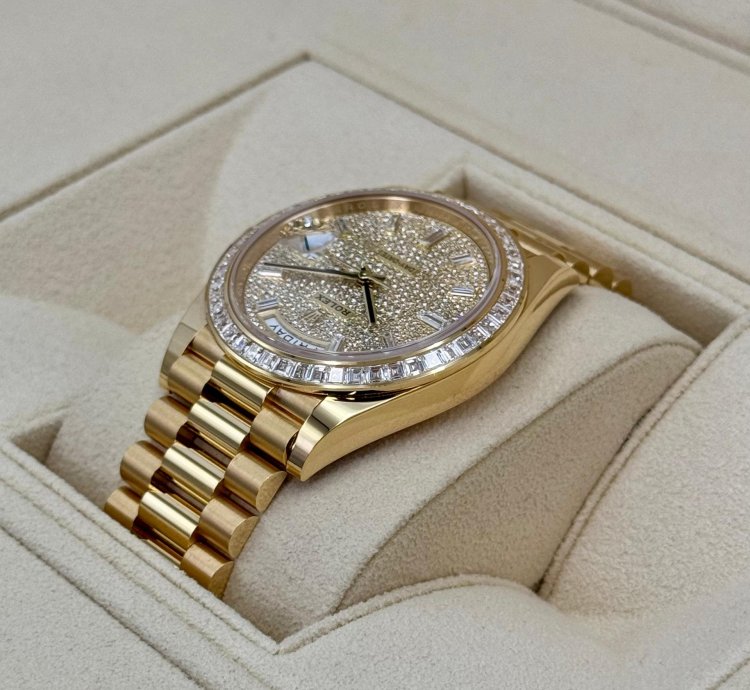 Rolex Day-date 40 New 2025 Day-date 40mm 228398tbr Diamond Paved Dial