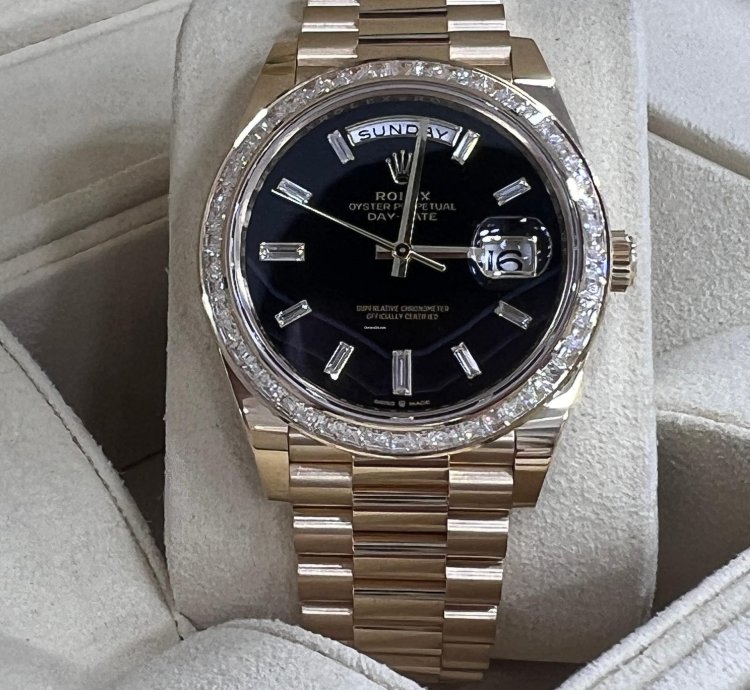 Rolex Day-date 40 Onyx Diamond Dial Baguette Diamond Bezel