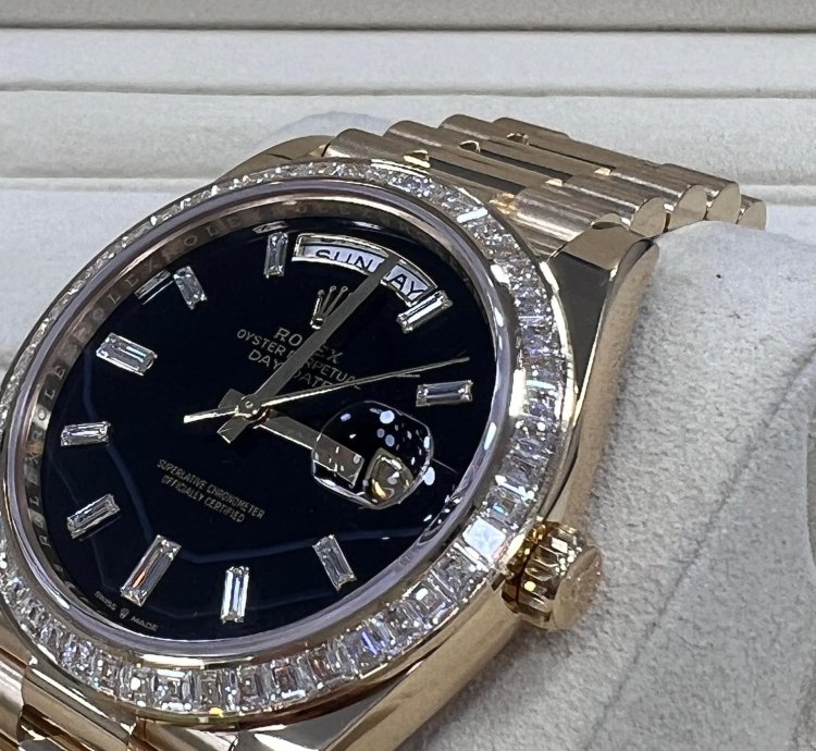 Rolex Day-date 40 Onyx Diamond Dial Baguette Diamond Bezel