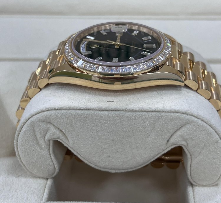 Rolex Day-date 40 Onyx Diamond Dial Baguette Diamond Bezel