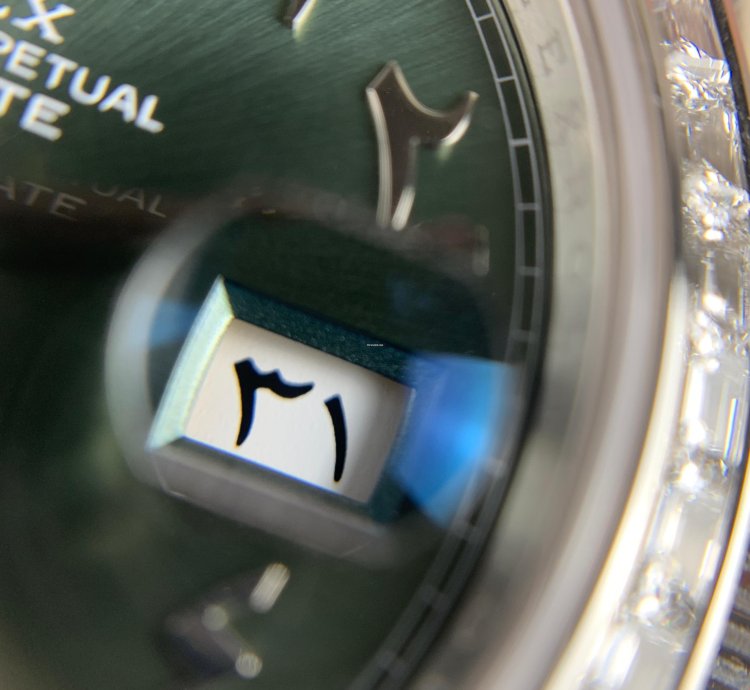 Rolex Day-date 40 Platinum Arabic Numerals Green With Diamonds M228396tbr-0032