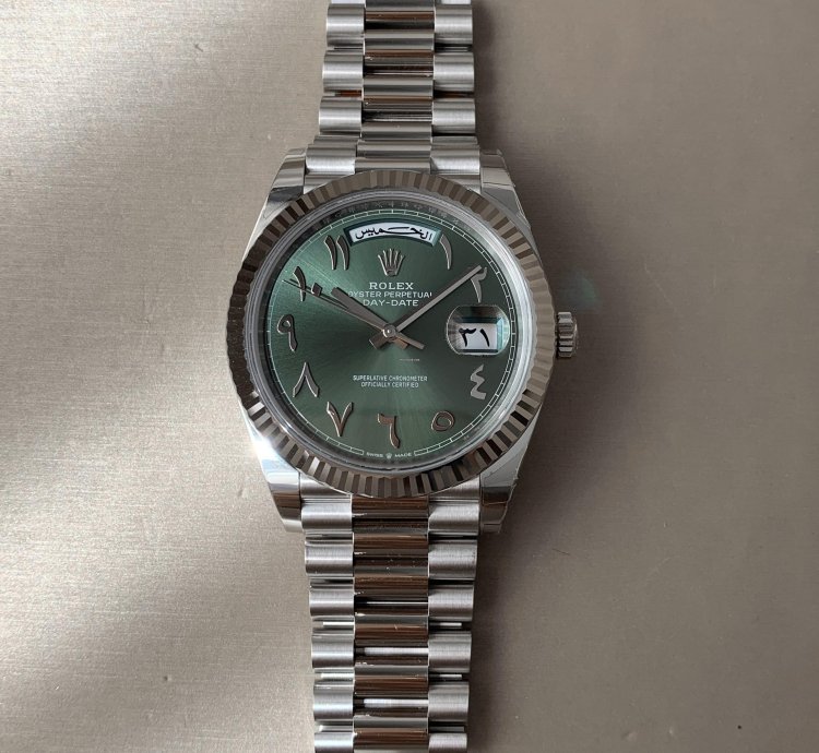 Rolex Day-date 40 Platinum Green Dial Arabic Numerals With Fluted Bezel - 228236-0017
