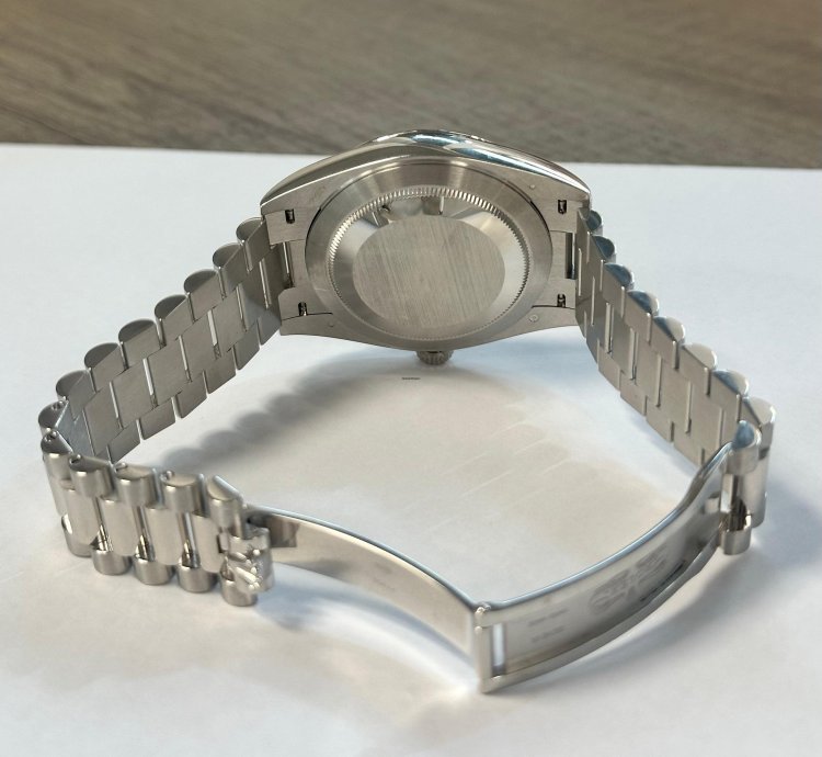 Rolex Day-date 40 Platinum Mop Dial M228236-0026