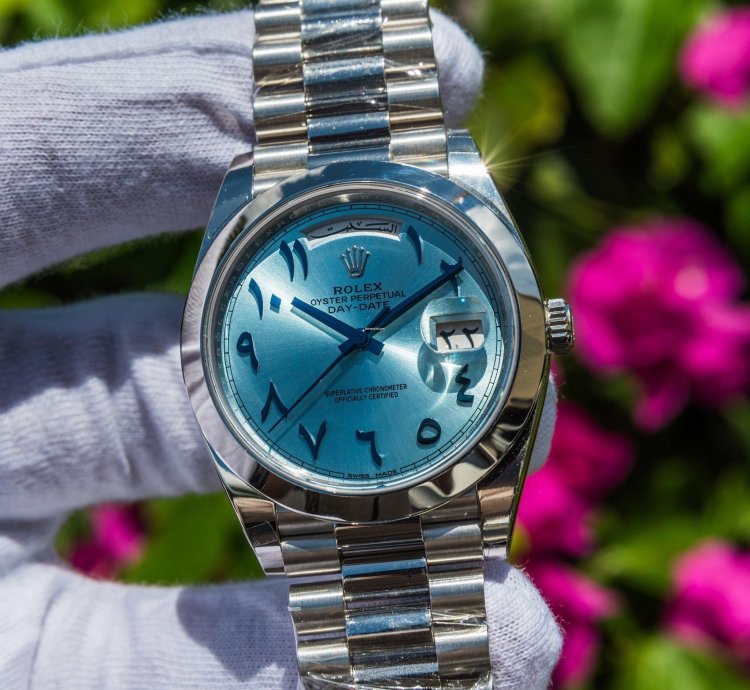 Rolex Day-date 40 Unworn 2022 Day-date 40mm Platinum Blue Arabic 228206