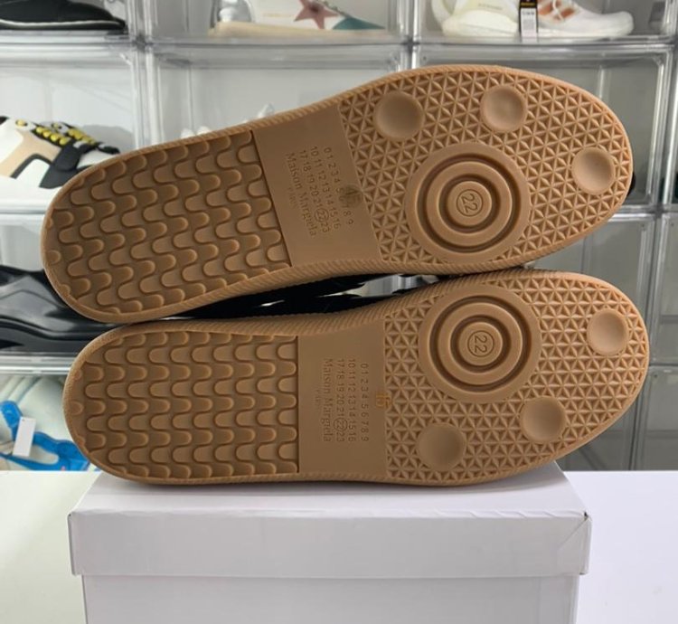 Maison Margiela Gats Black Gum