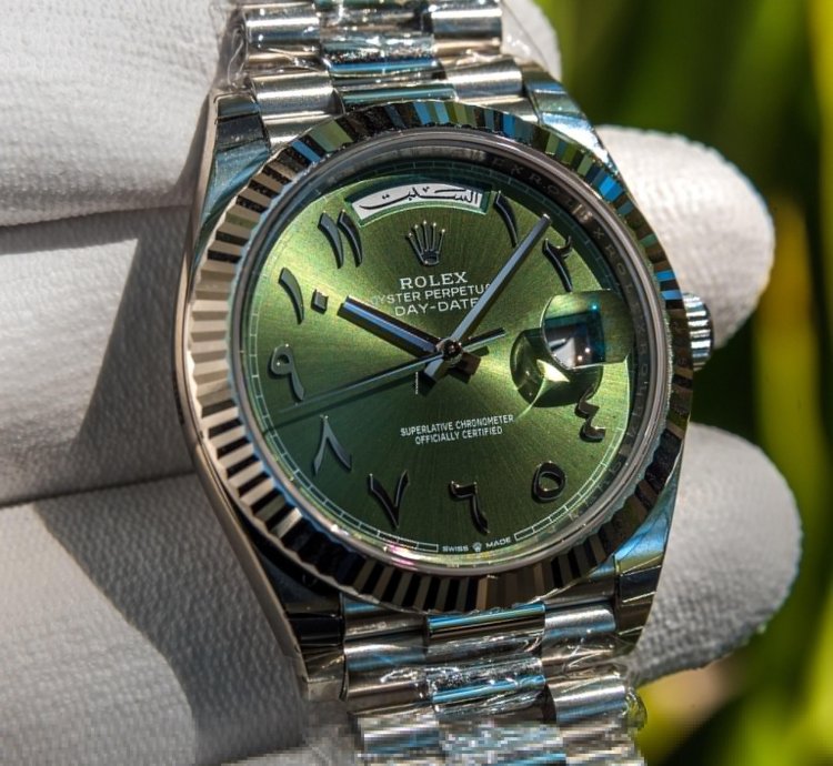 Rolex Day-date Unworn 2022 Day-date Green Arabic Fluted 228236