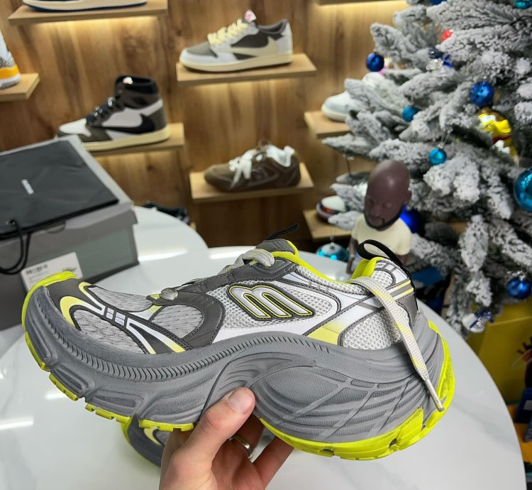 Balenciaga 10xl Sneaker Grey Yellow