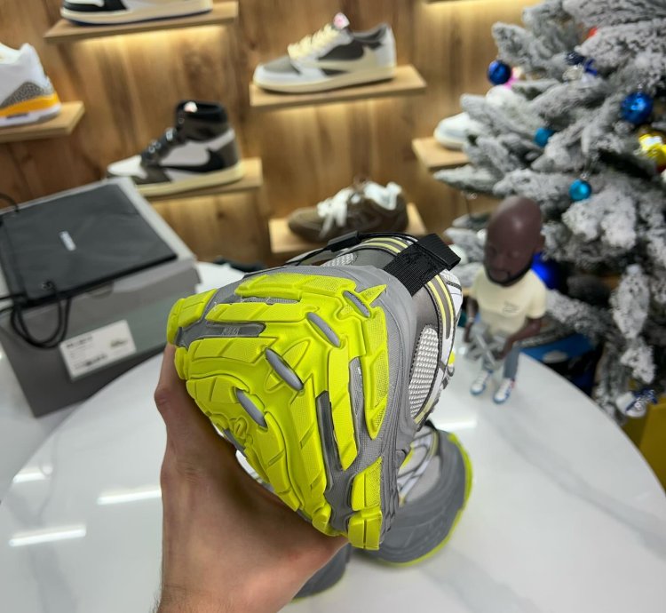 Balenciaga 10xl Sneaker Grey Yellow