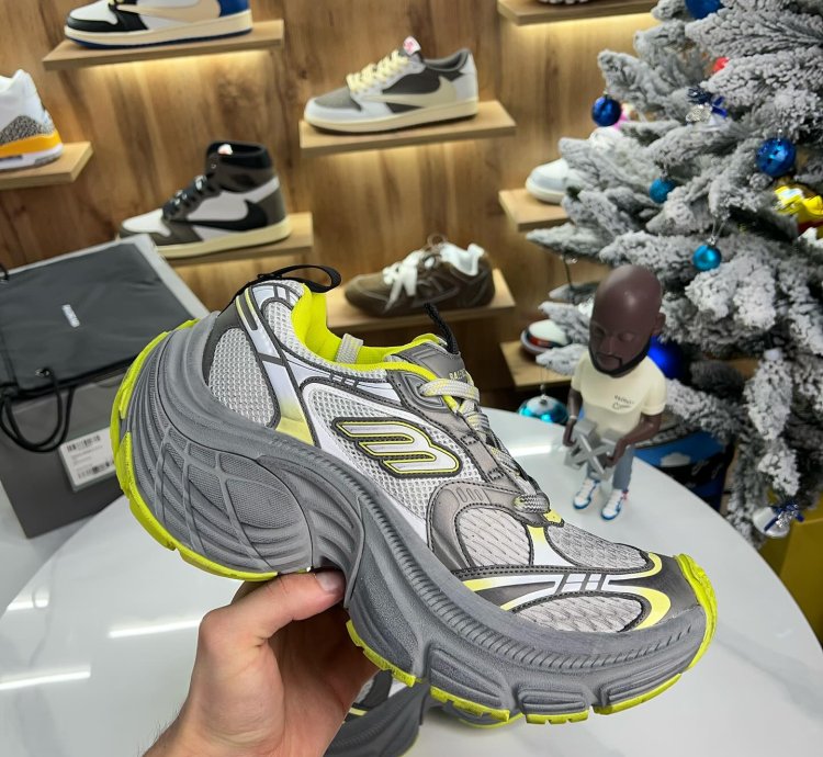 Balenciaga 10xl Sneaker Grey Yellow