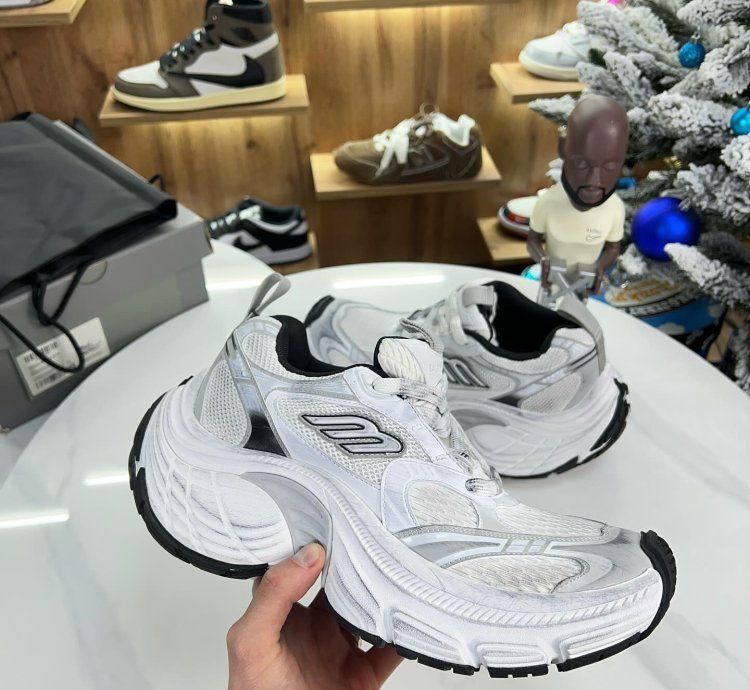 Balenciaga 10xl Sneaker Worn-out - White Black