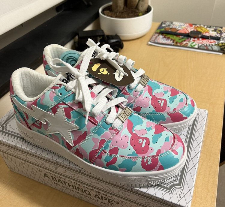 Bapesta Low M2 Miami 1st Anniversary