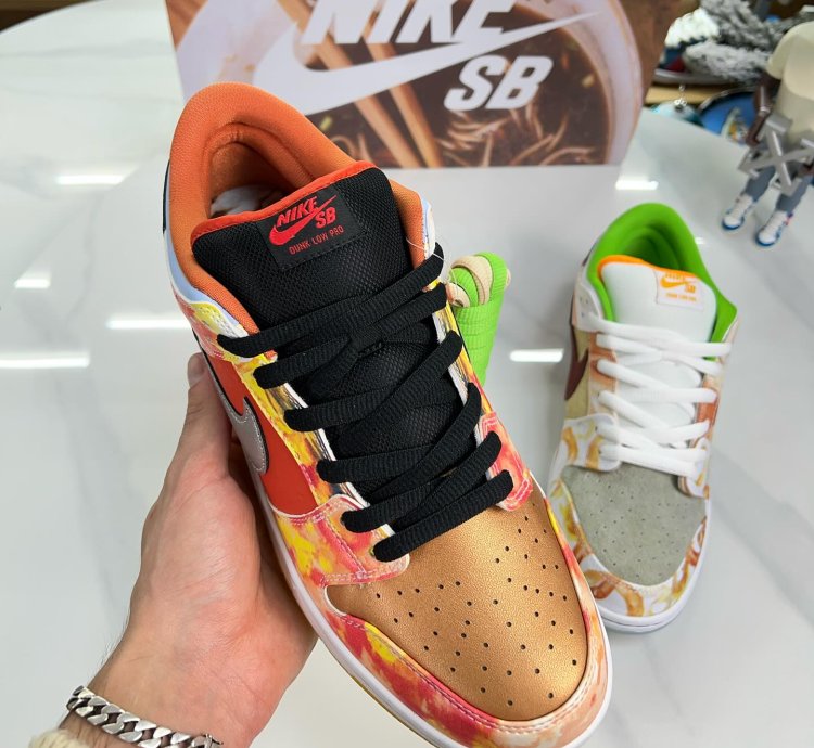 Nike Sb Dunk Low Street Hawker