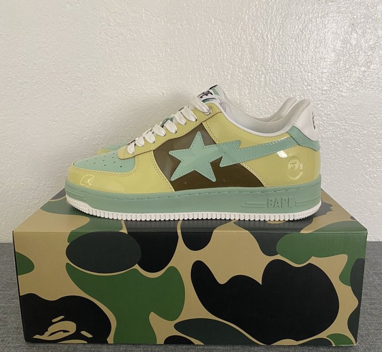 Bapesta Nostalgic Yellow Green Size 10