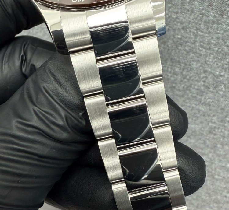 Rolex Daytona Arabic Dial