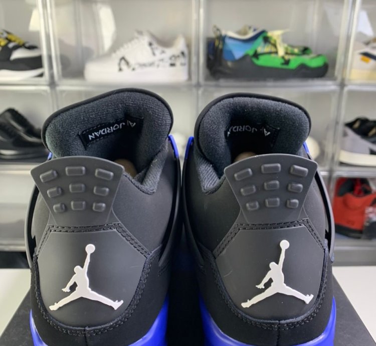 Jodan 4 Thunder Blue
