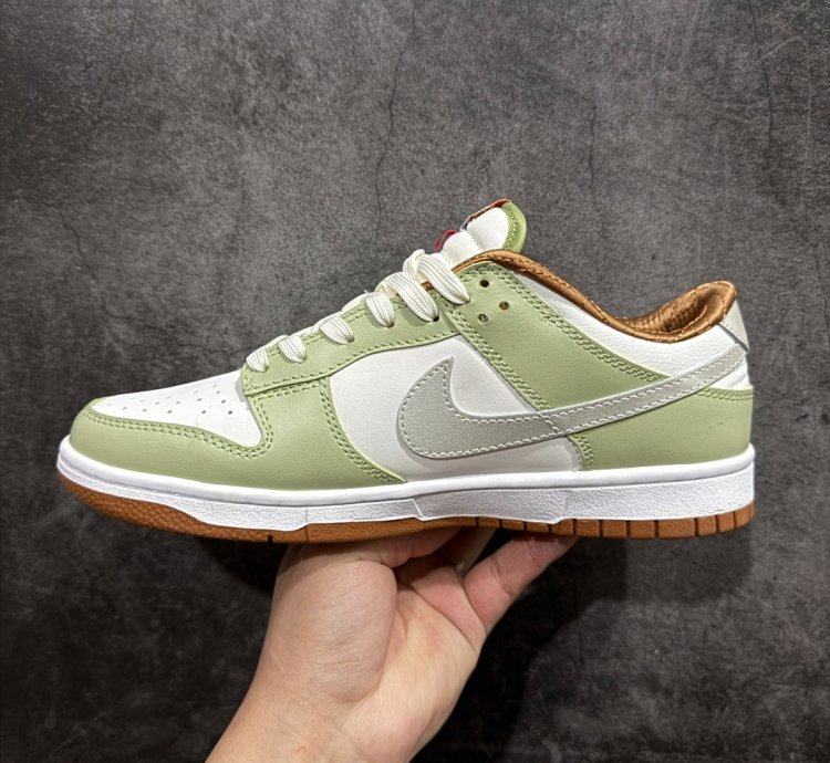 Nike Sb Dunk Low Gs year Of Snake Hv6001-101