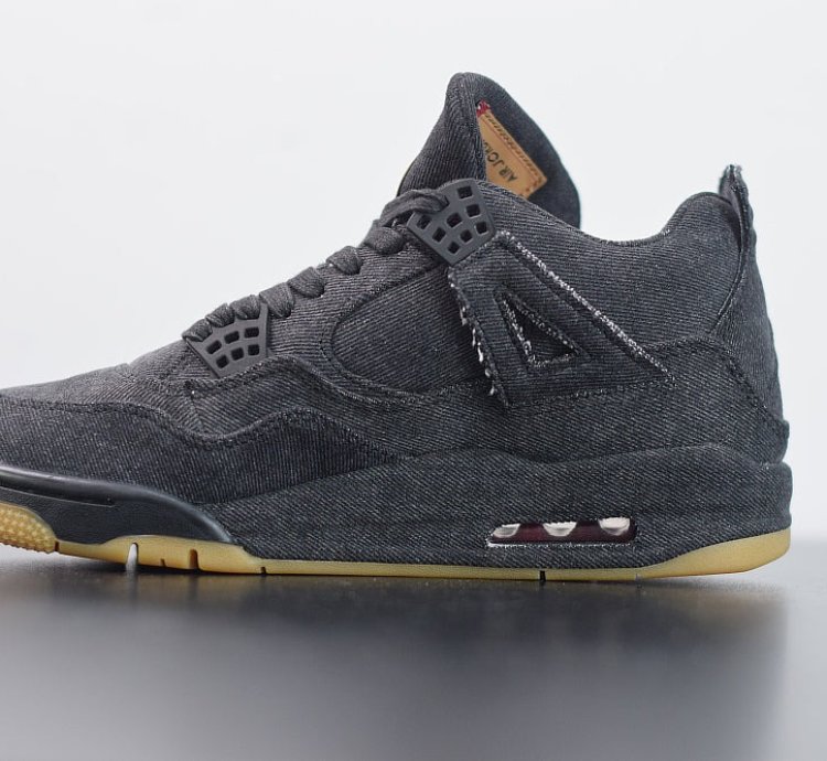 Nike Air Jordan 4 Retro Levis Black levis Tag