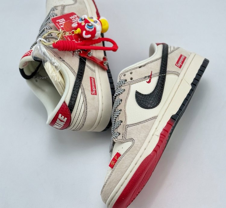Nike Sb Dunk Low X Supreme Hh7518-030