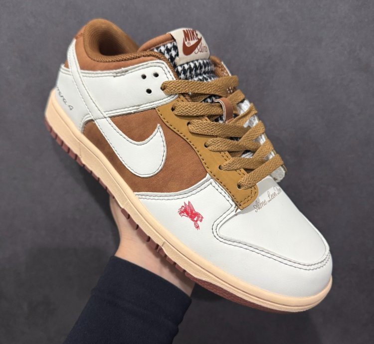 Nk Sb Dunk Low Pro Dv5744-112