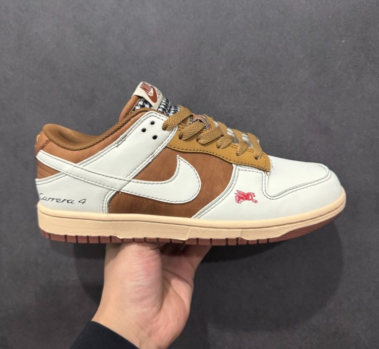 Nk Sb Dunk Low Pro Dv5744-112