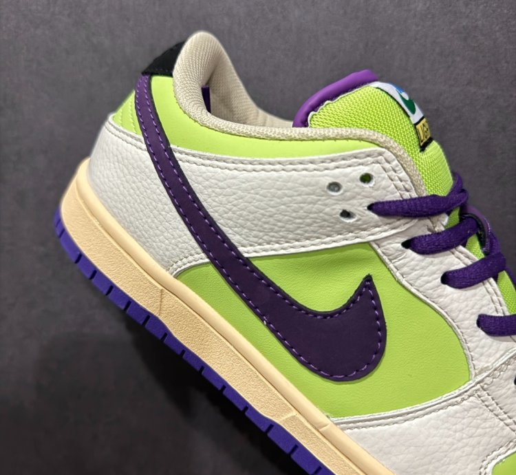 Nk Sb Dunk Low Pro Dunk Dv5744-351