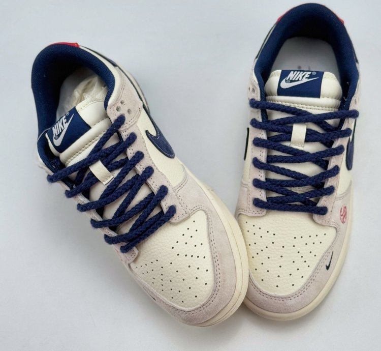 Nike Sb Dunk Low X Bearbrick Yx5066-249
